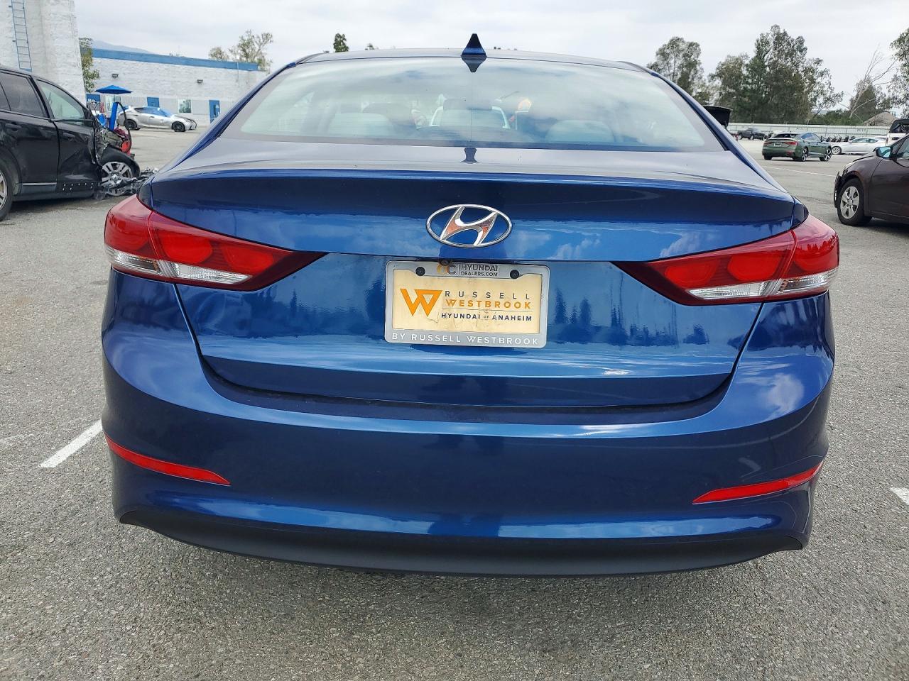 2018 HYUNDAI ELANTRA VALUE EDITION photo 11