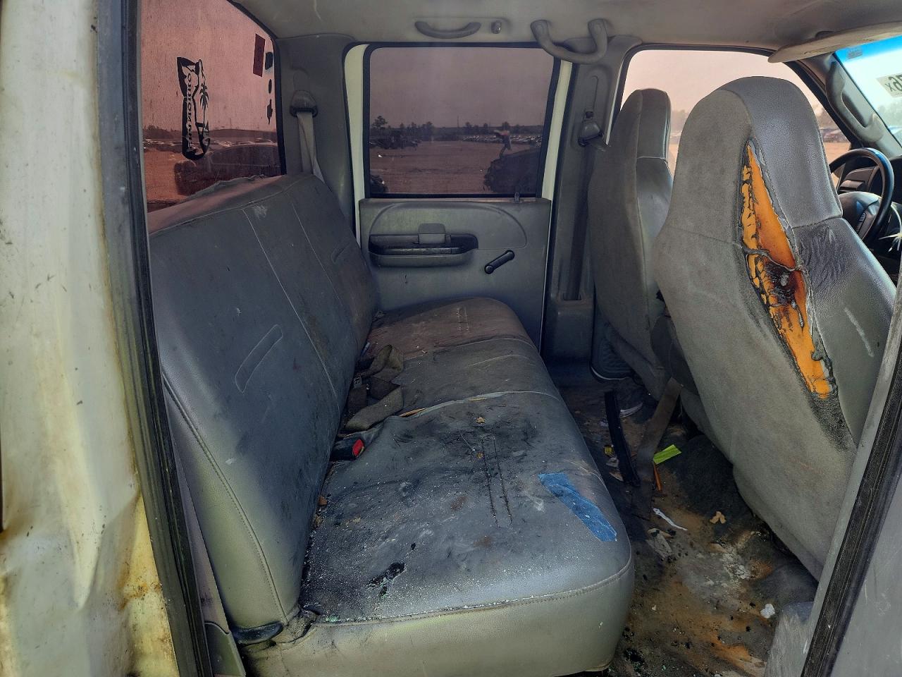 2006 FORD F250 SUPER DUTY photo 28