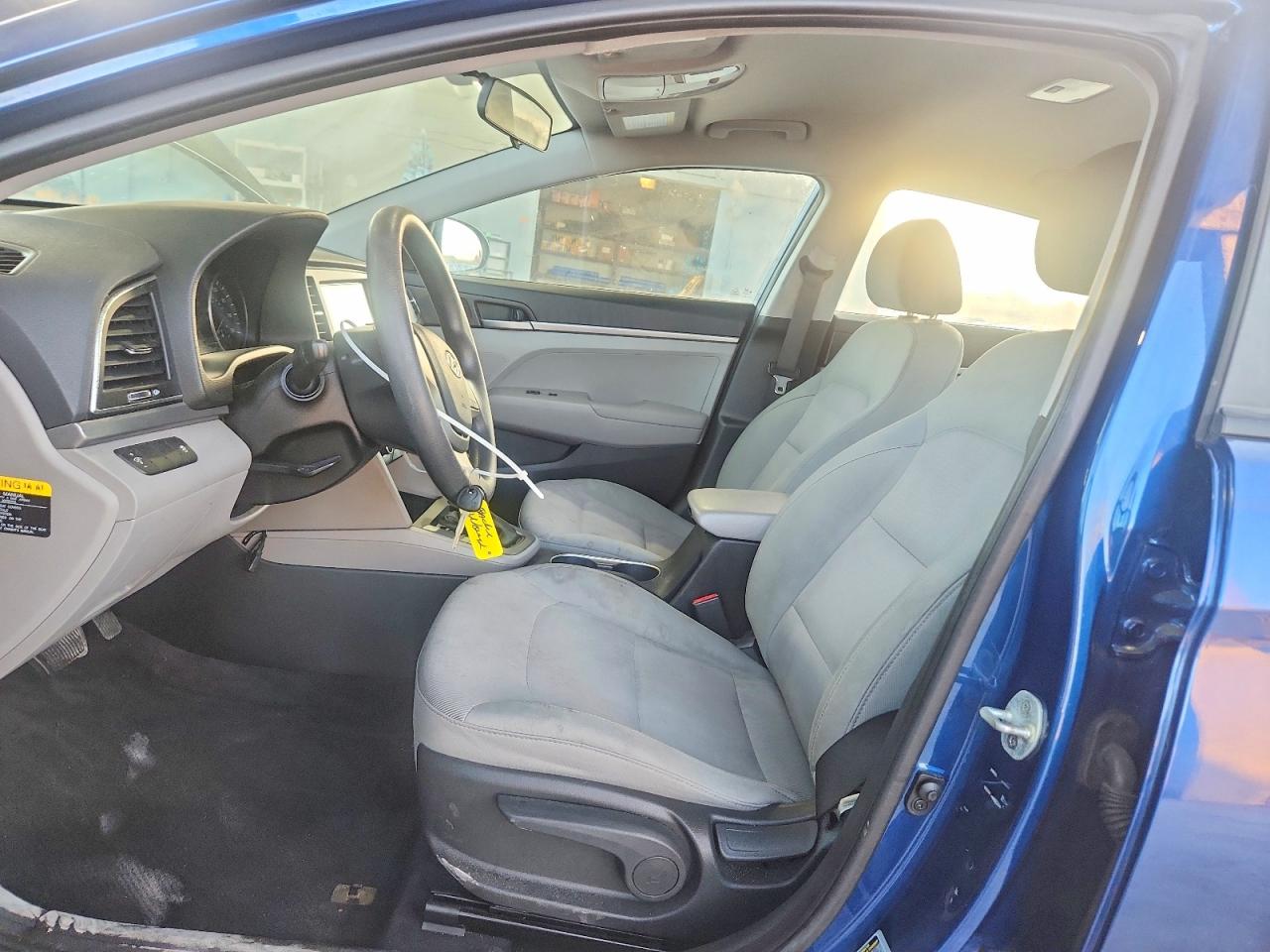 2017 HYUNDAI ELANTRA SE photo 7