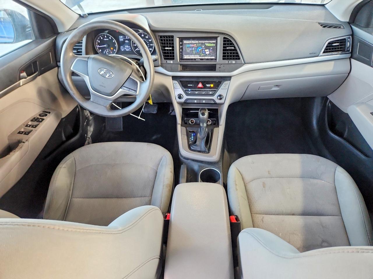 2017 HYUNDAI ELANTRA SE photo 8