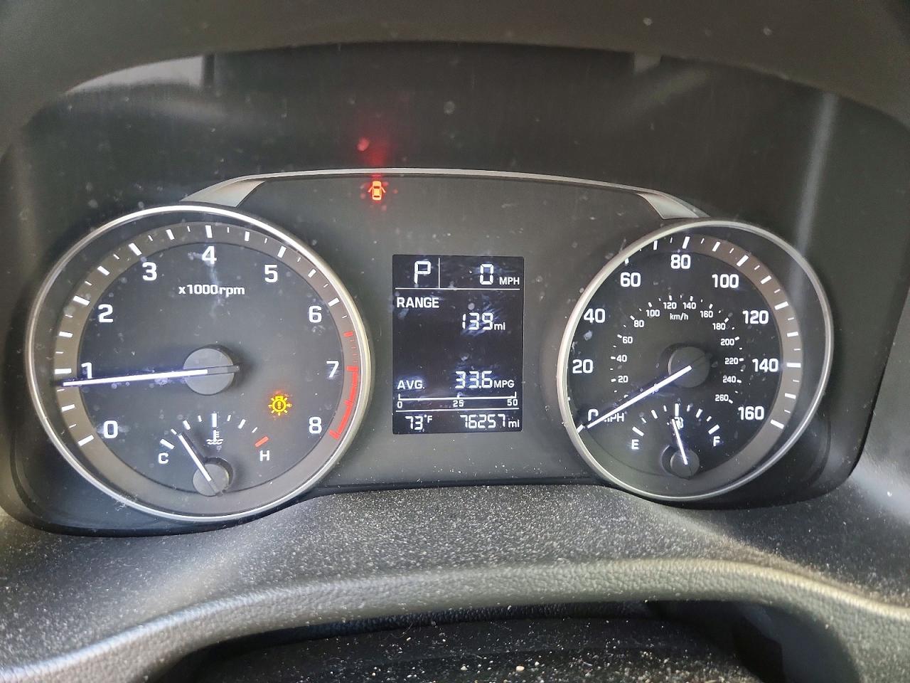 2017 HYUNDAI ELANTRA SE photo 9