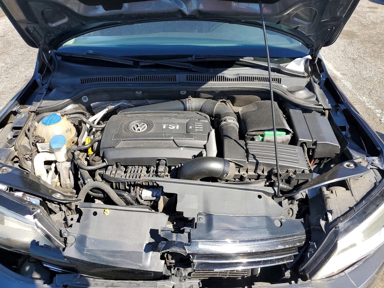 2014 VOLKSWAGEN JETTA photo 21