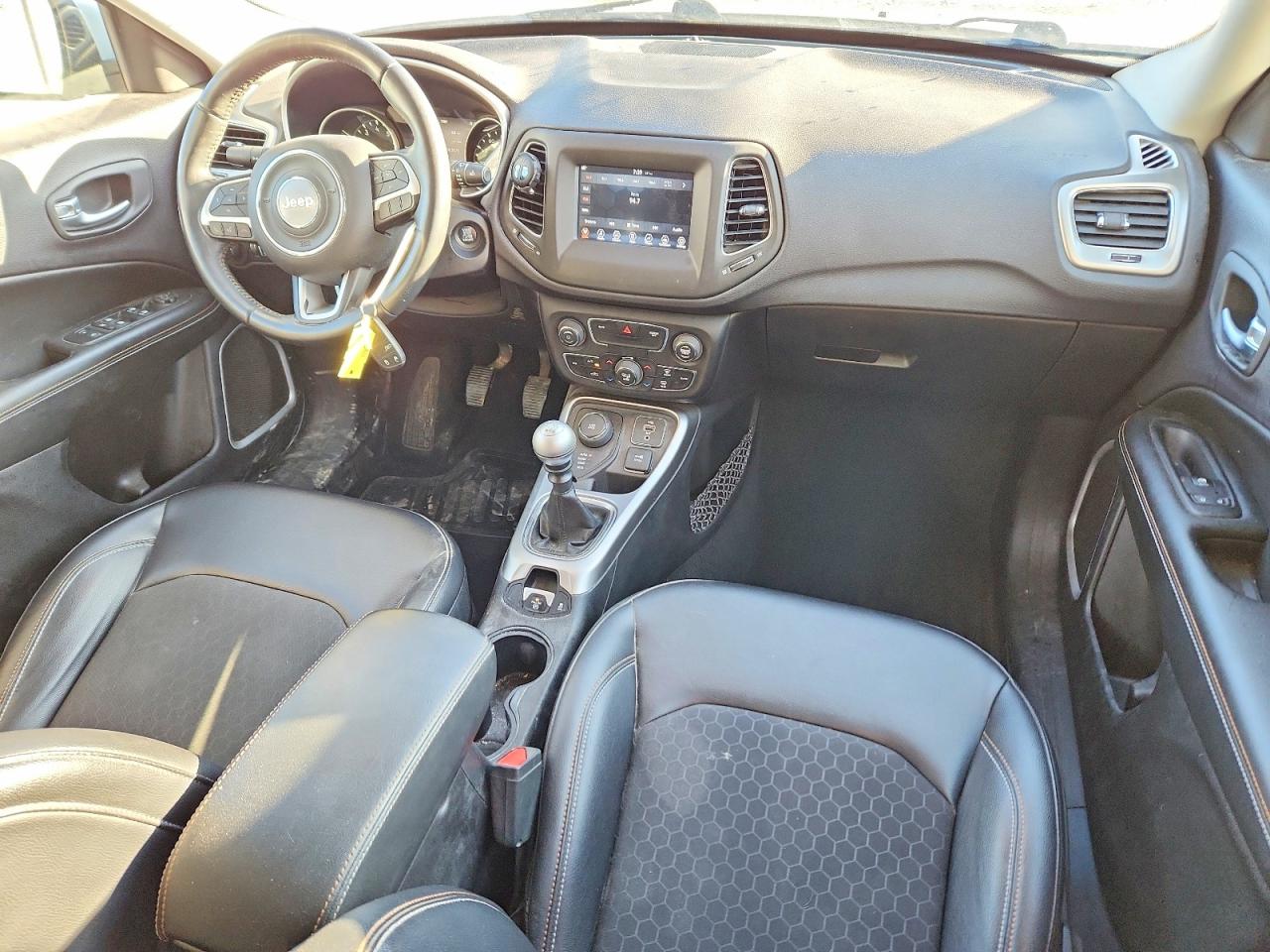 2017 JEEP COMPASS photo 22