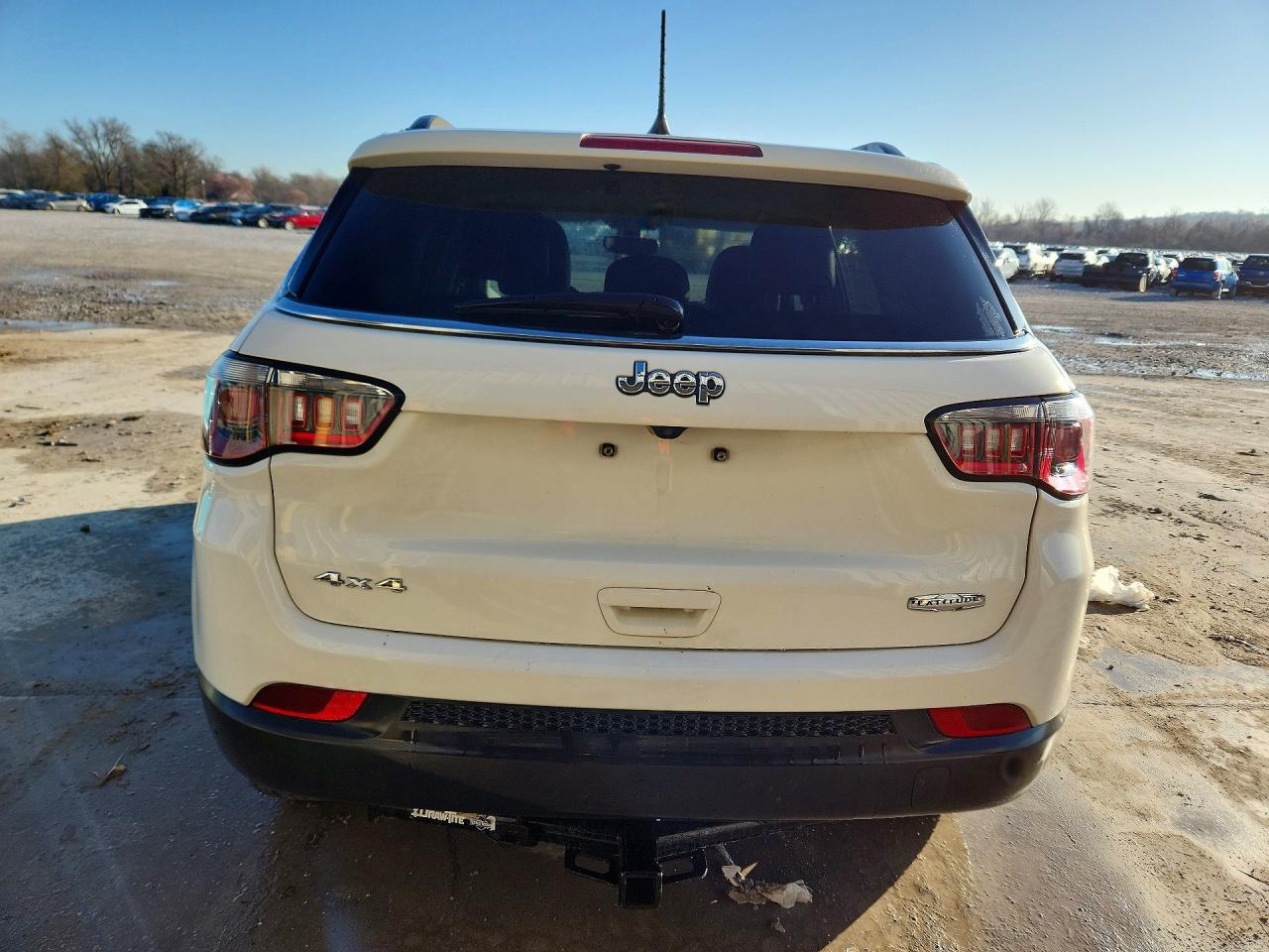 2017 JEEP COMPASS photo 16
