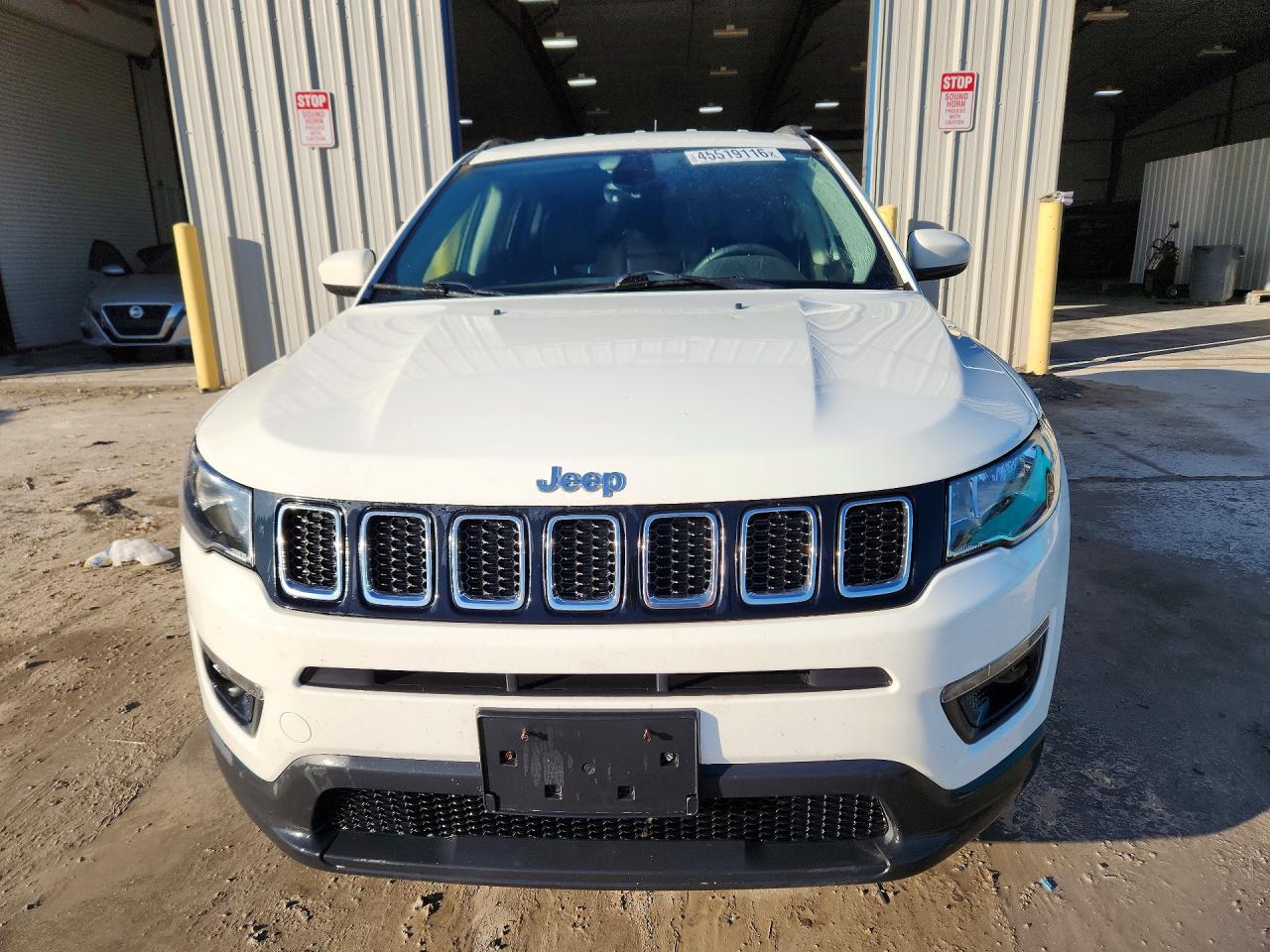 2017 JEEP COMPASS photo 13