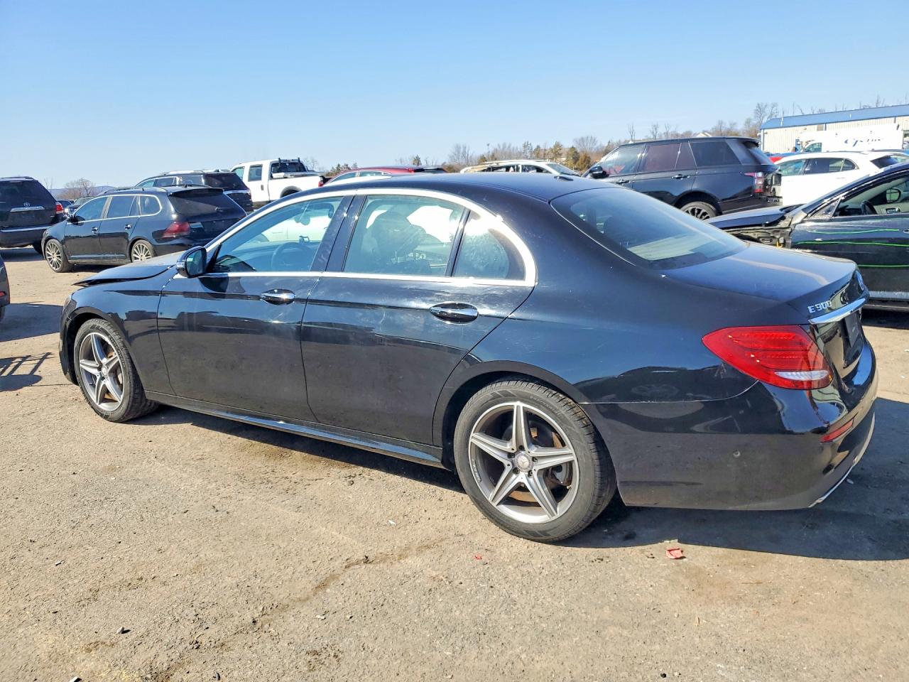 2017 MERCEDES-BENZ E 300 4MATIC photo 2