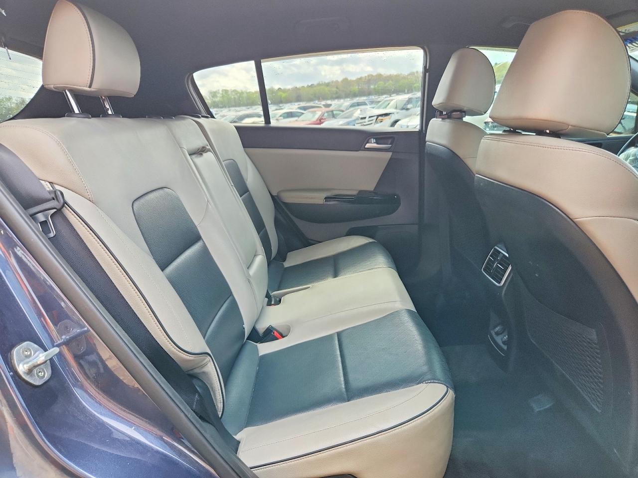2018 KIA SPORTAGE EX photo 11