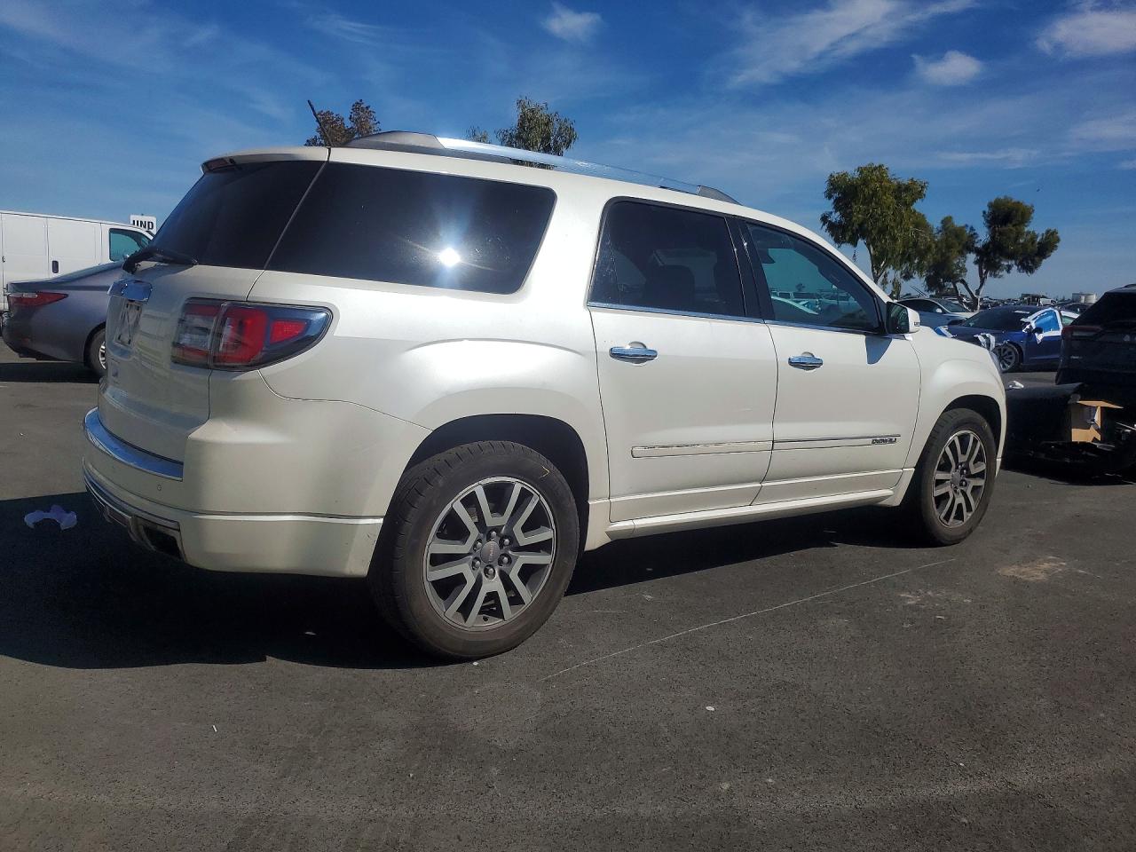 2014 GMC ACADIA DENALI photo 5