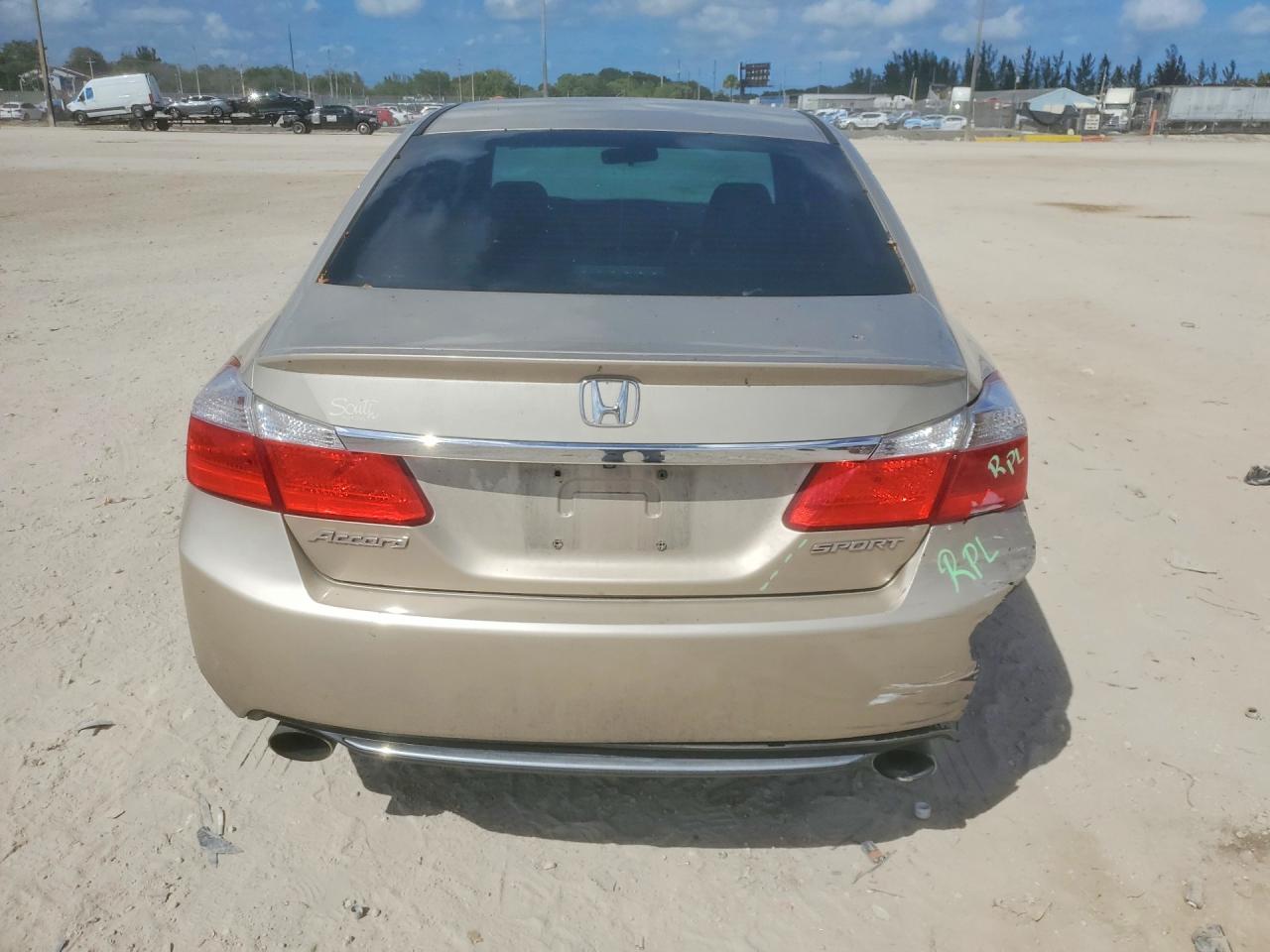 2015 HONDA ACCORD SPORT photo 6