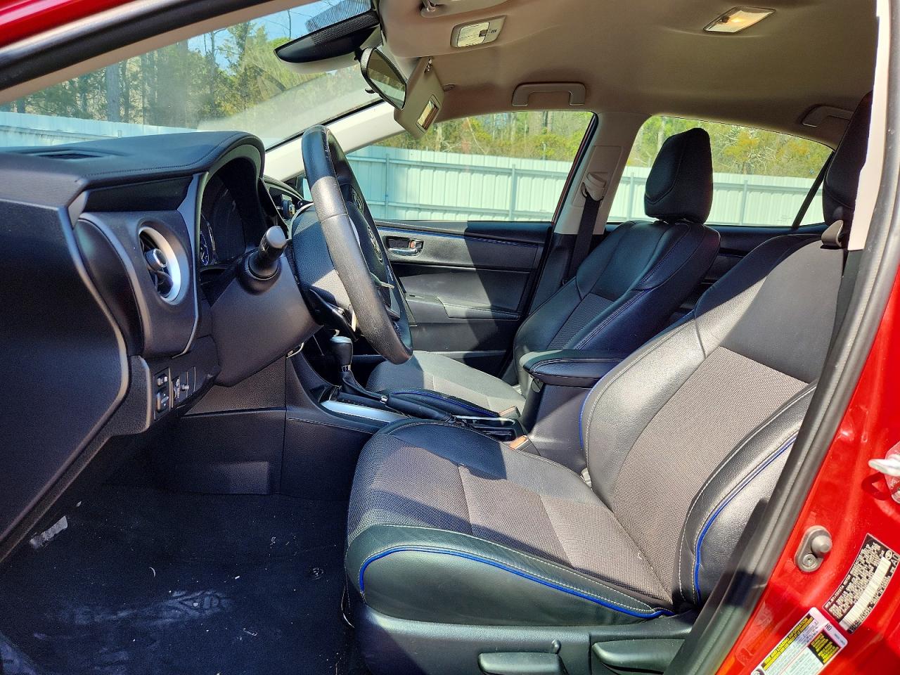 2017 TOYOTA COROLLA SE photo 7