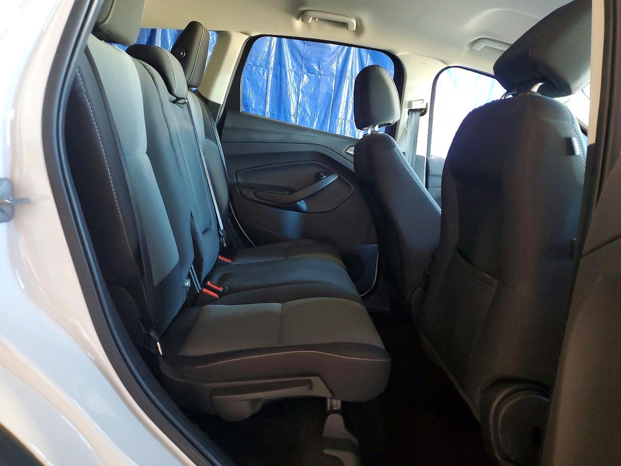 2017 FORD ESCAPE SE photo 21