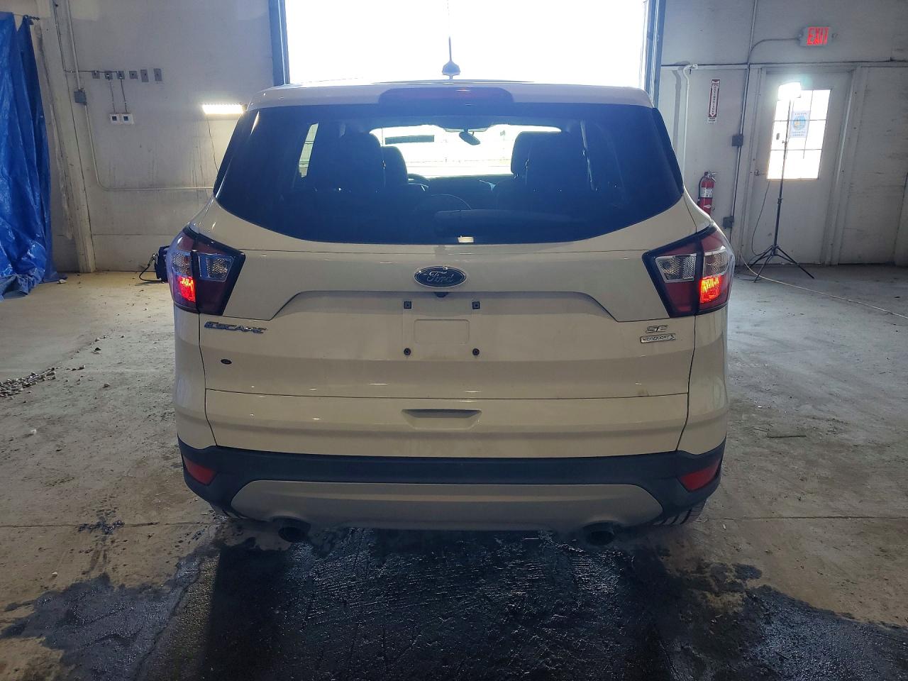 2017 FORD ESCAPE SE photo 11