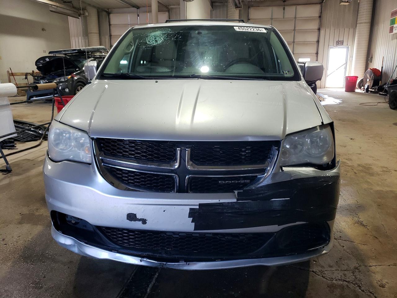 2011 DODGE GRAND CARAVAN MAINSTREET photo 13