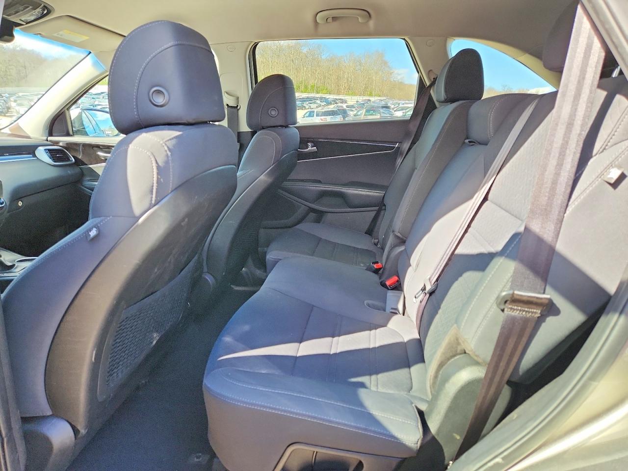 2017 KIA SORENTO LX V6 photo 21