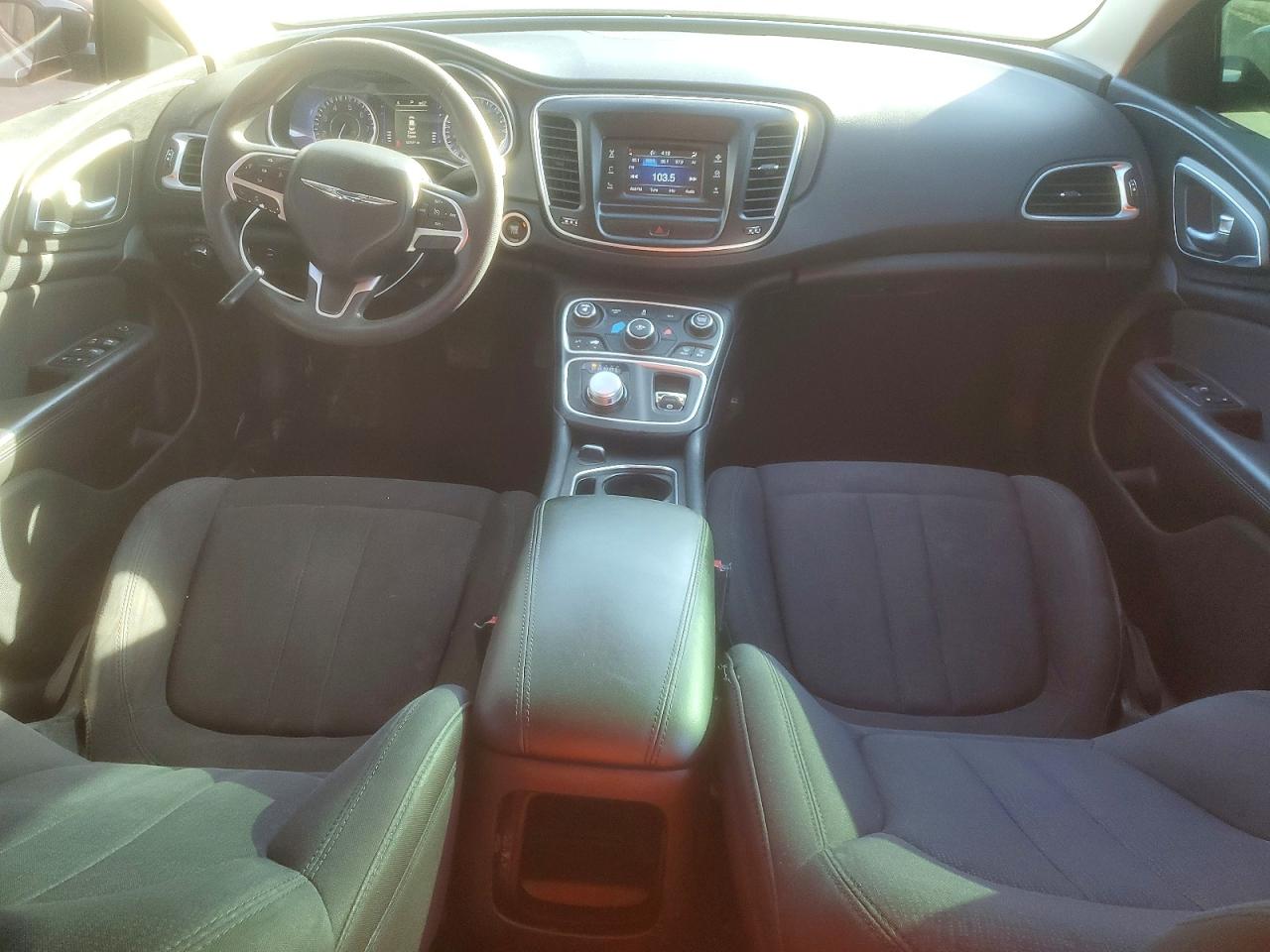 2016 CHRYSLER 200 LIMITED photo 8