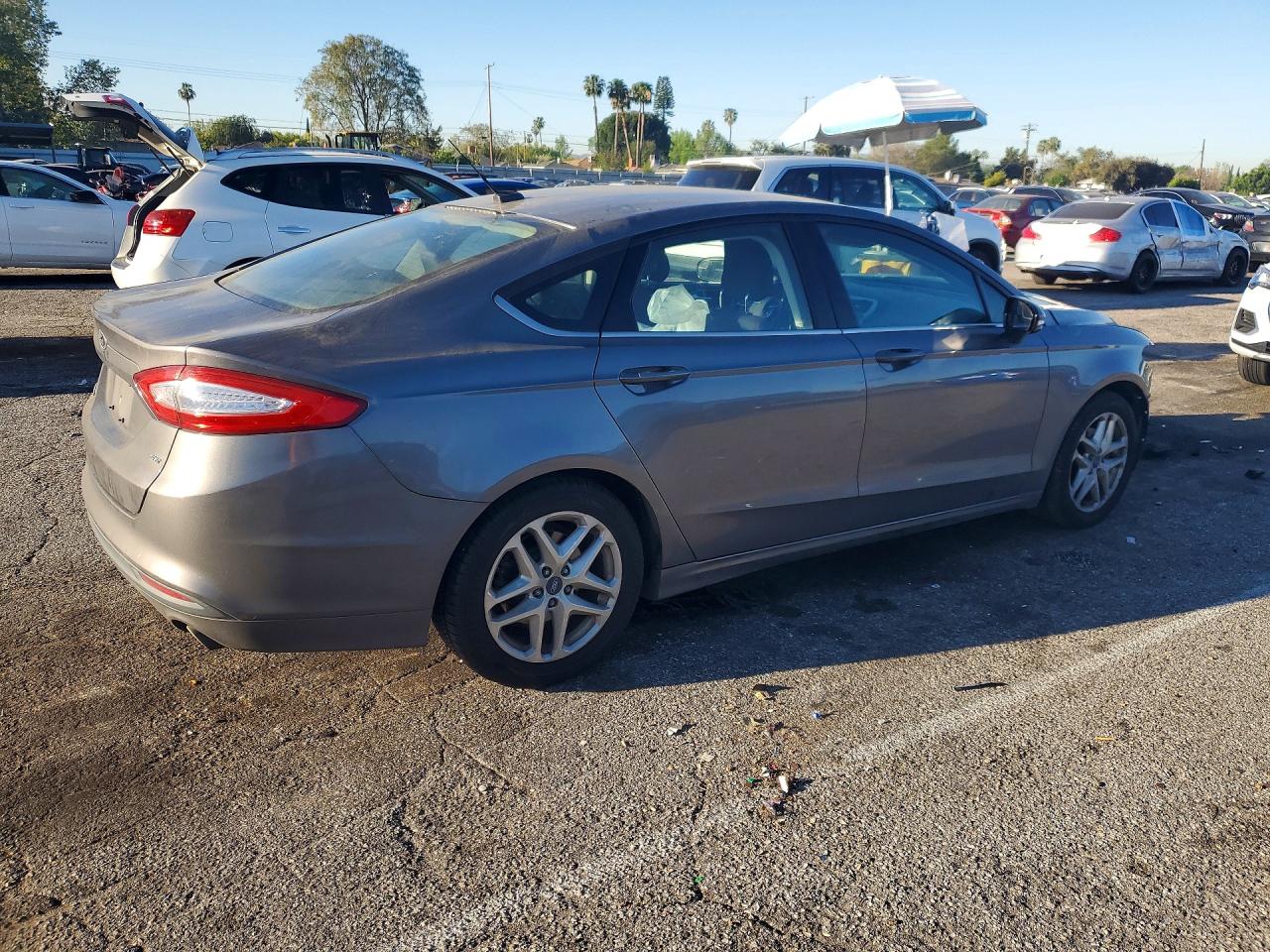 2013 FORD FUSION SE photo 3