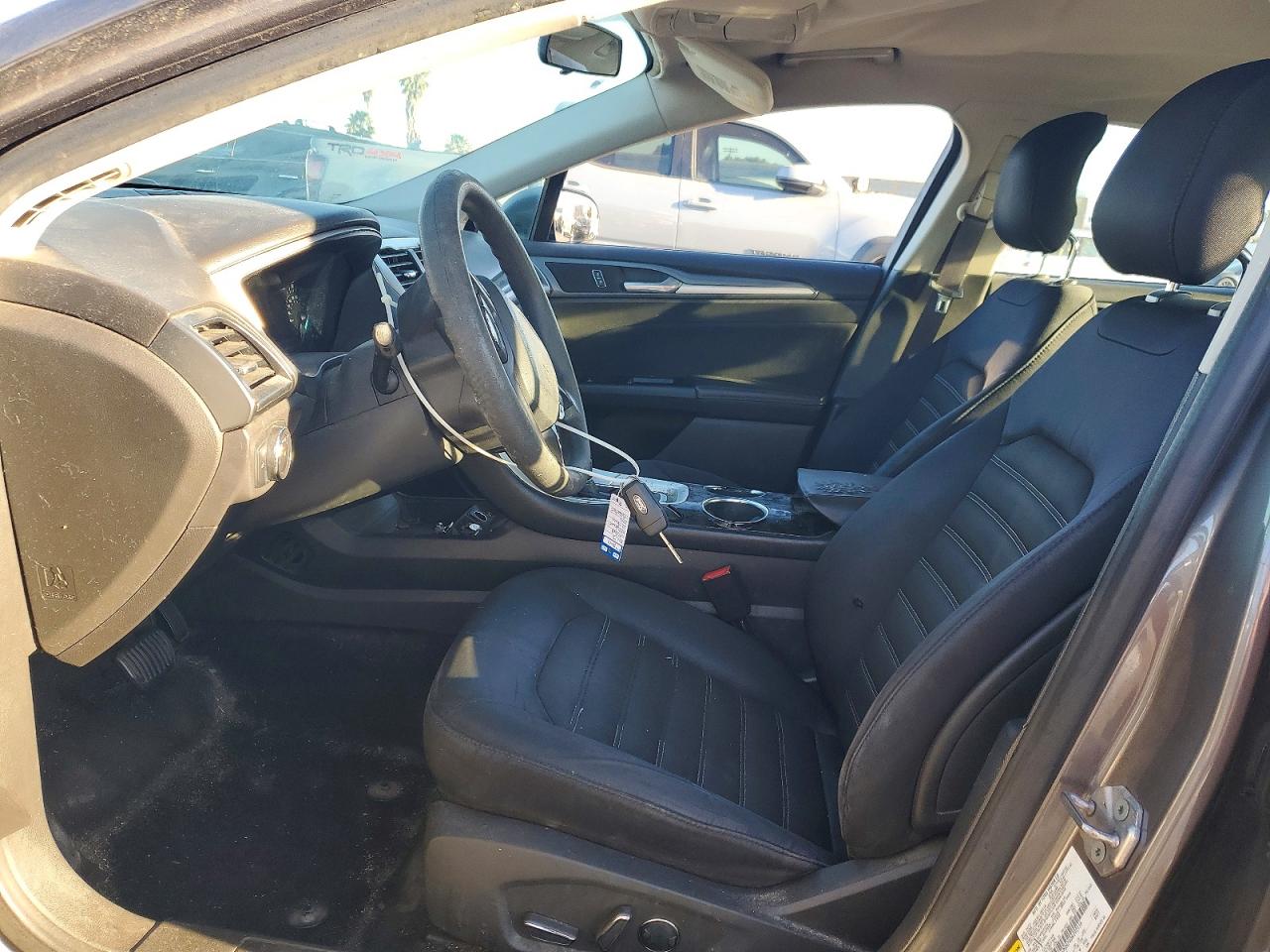 2013 FORD FUSION SE photo 7