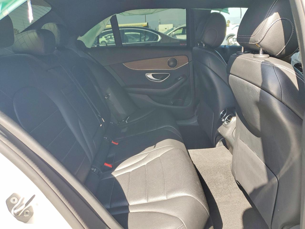 2019 MERCEDES-BENZ C 300 photo 28