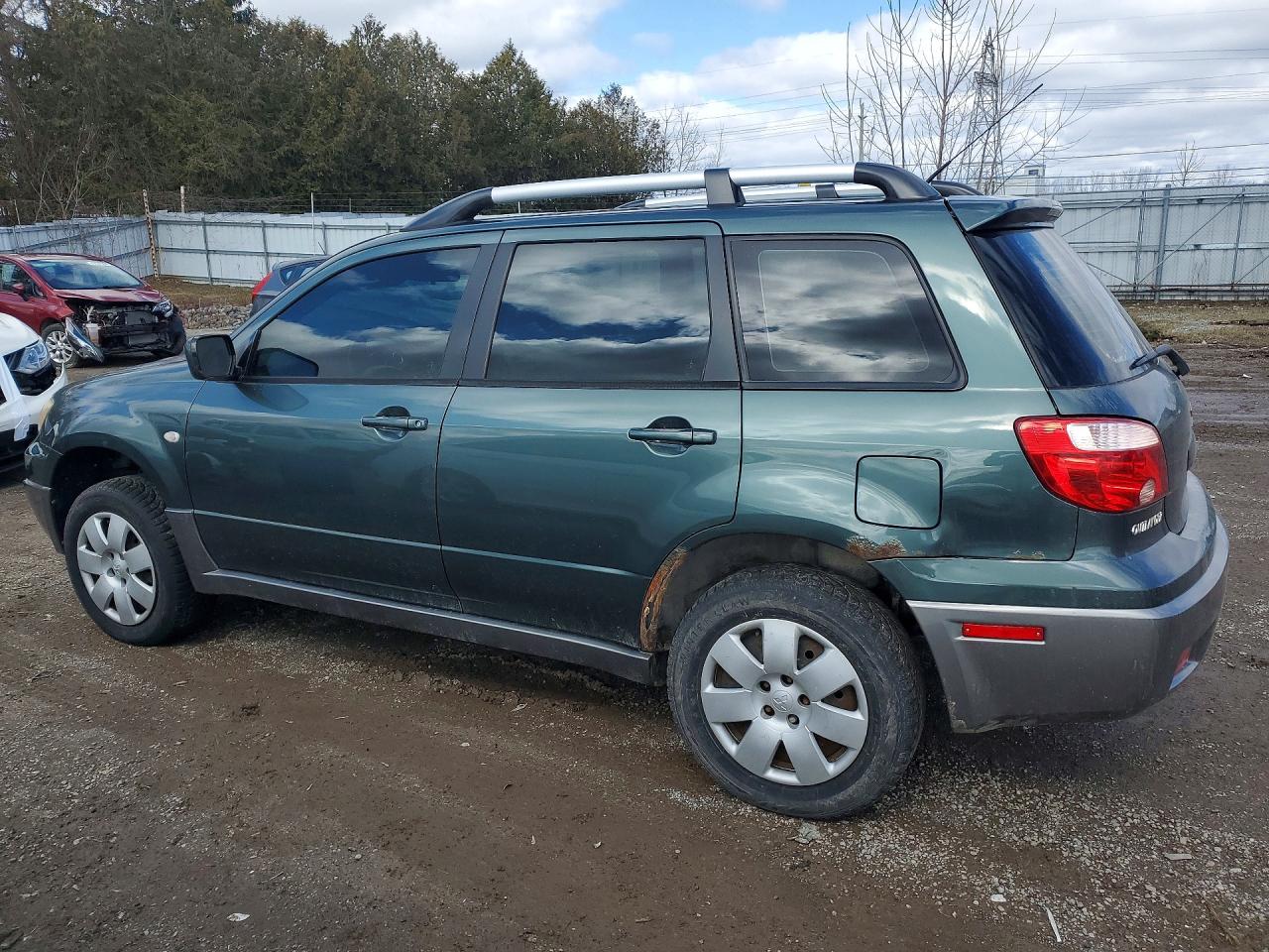 2005 MITSUBISHI OUTLANDER LS photo 2
