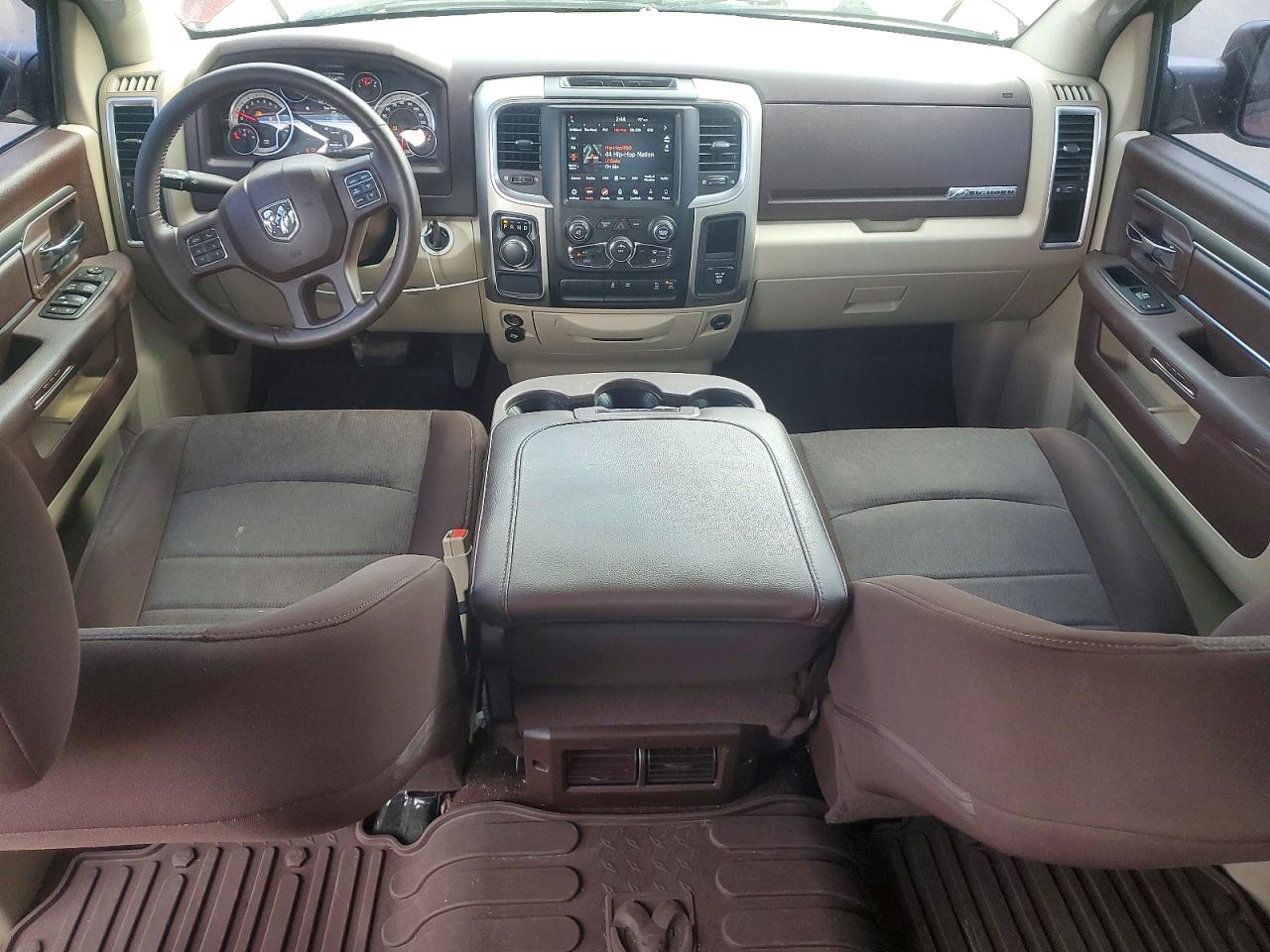 2018 RAM 1500 SLT photo 15