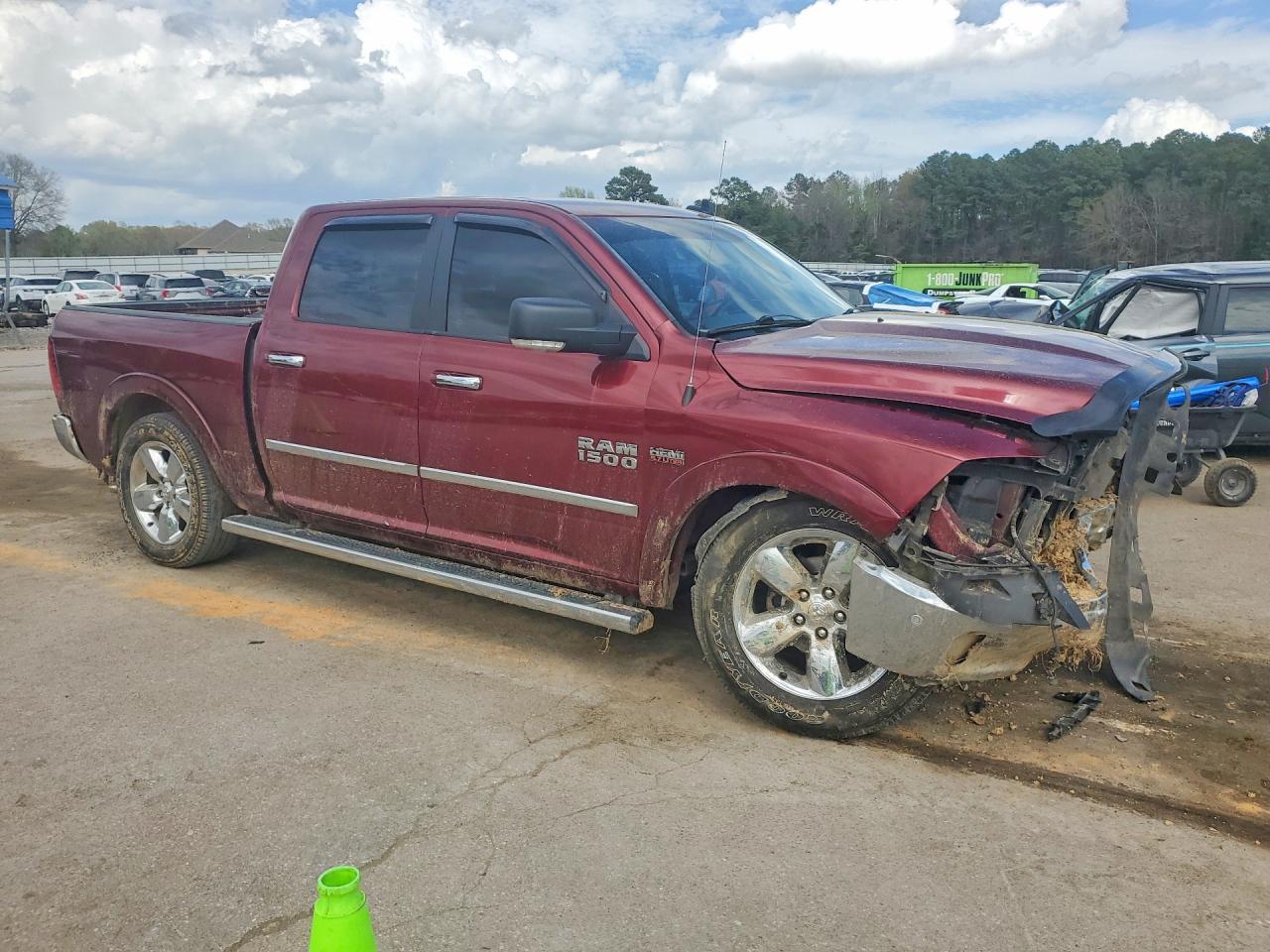 2018 RAM 1500 SLT photo 7