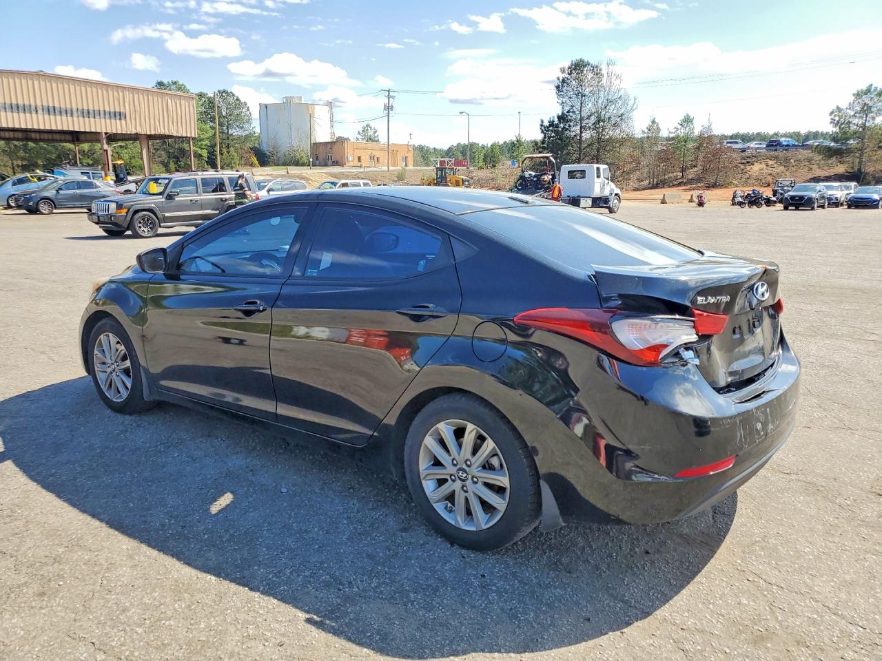 2015 HYUNDAI ELANTRA SE photo 3