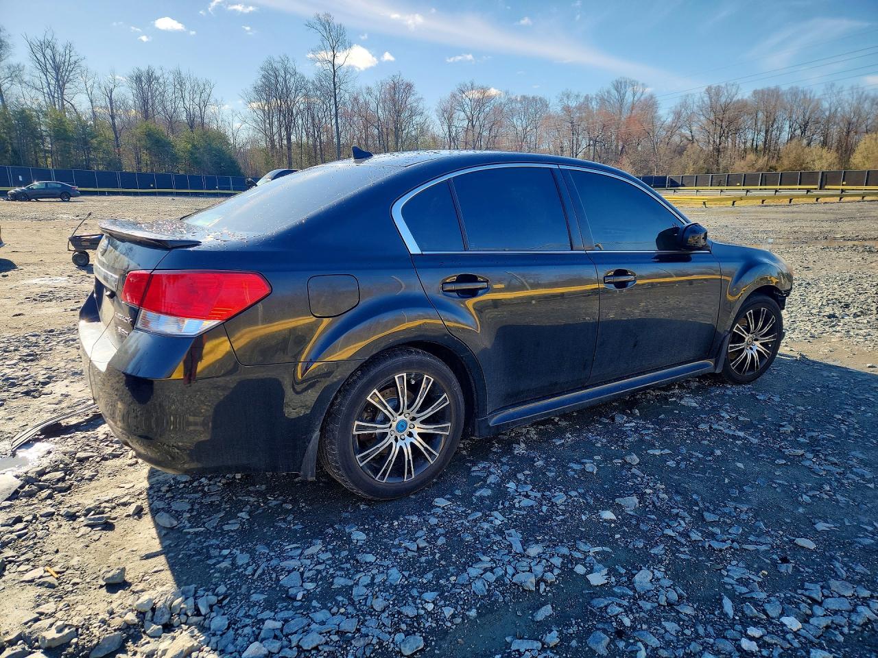 2011 SUBARU LEGACY 3.6R LIMITED photo 3