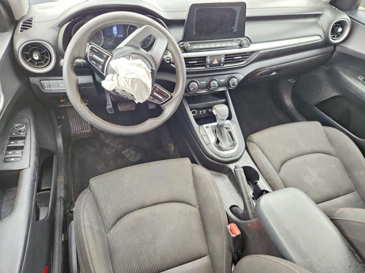 2021 KIA FORTE FE photo 15