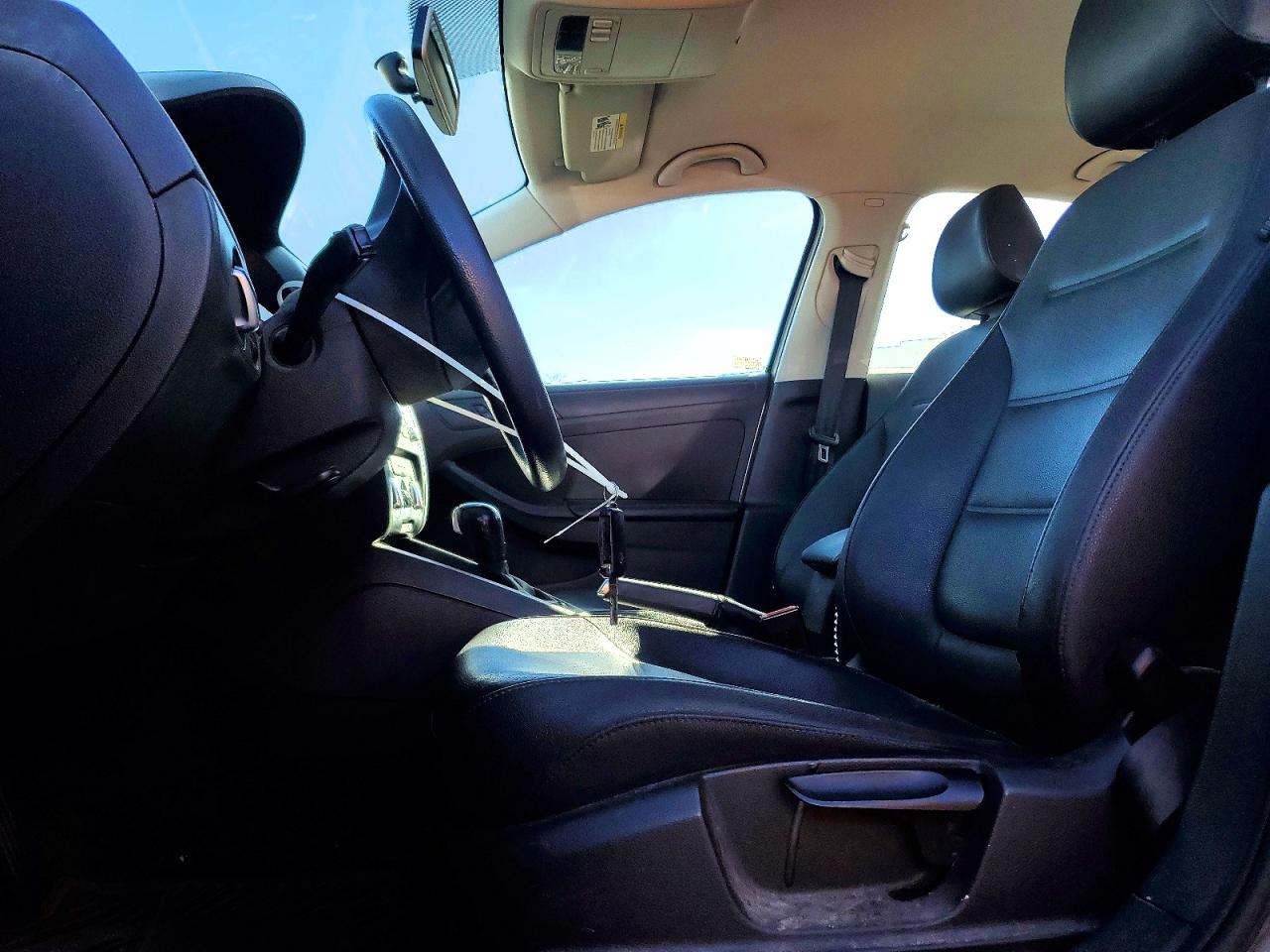 2012 VOLKSWAGEN JETTA SE photo 7