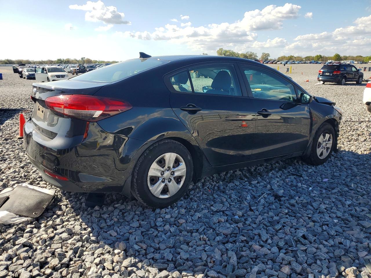 2018 KIA FORTE LX photo 3