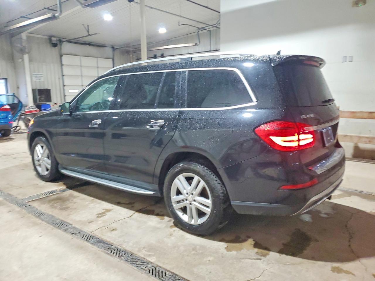 2016 MERCEDES-BENZ GL 450 4MATIC photo 2
