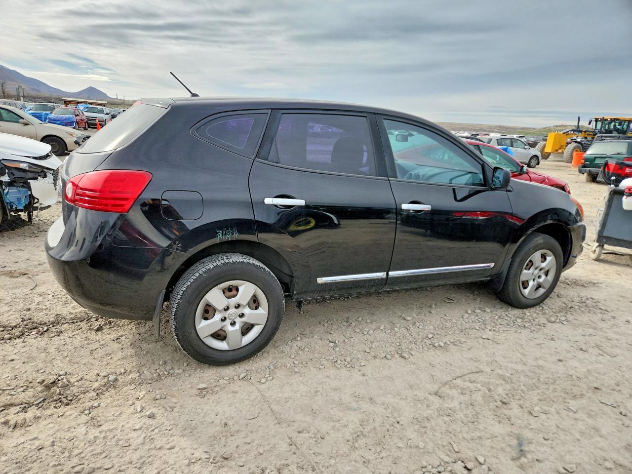 2015 NISSAN ROGUE SELECT S photo 3