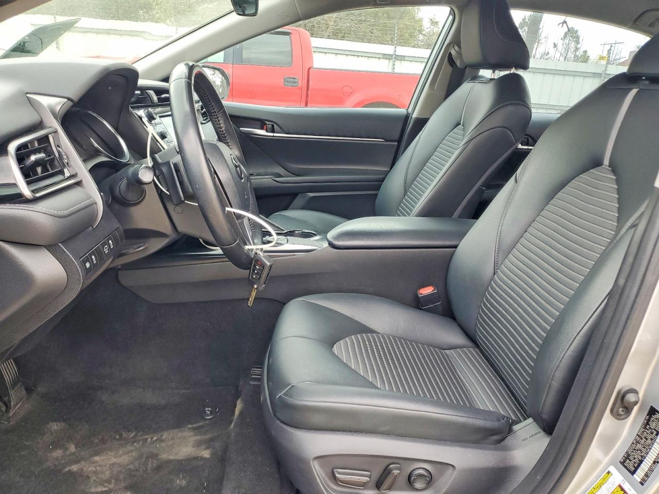 2019 TOYOTA CAMRY CE photo 13