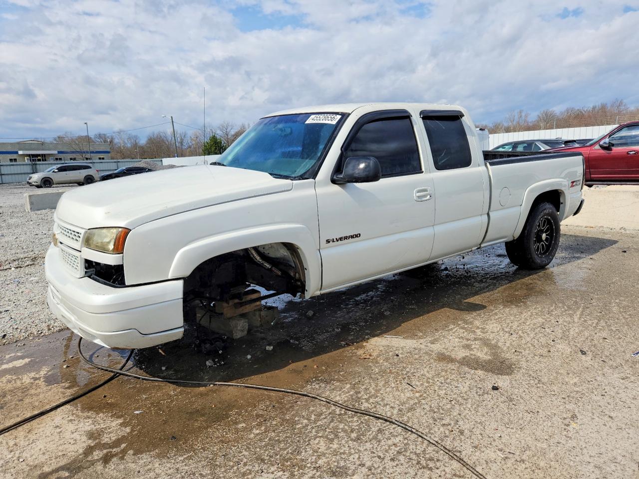 2004 CHEVROLET SILVERADO