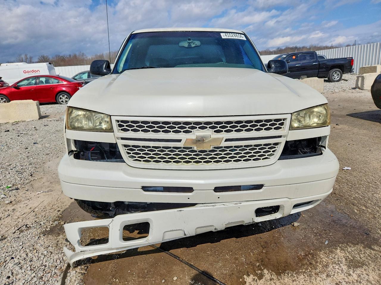 2004 CHEVROLET SILVERADO K1500 photo 9