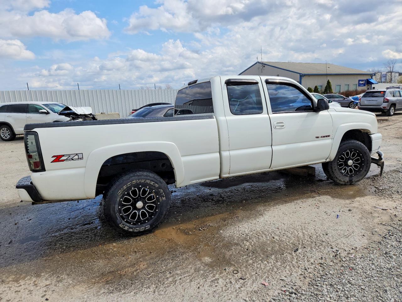 2004 CHEVROLET SILVERADO K1500 photo 5
