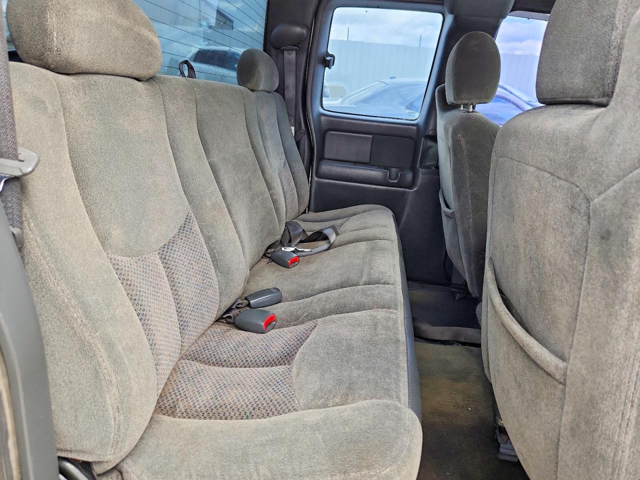 2004 CHEVROLET SILVERADO K1500 photo 19