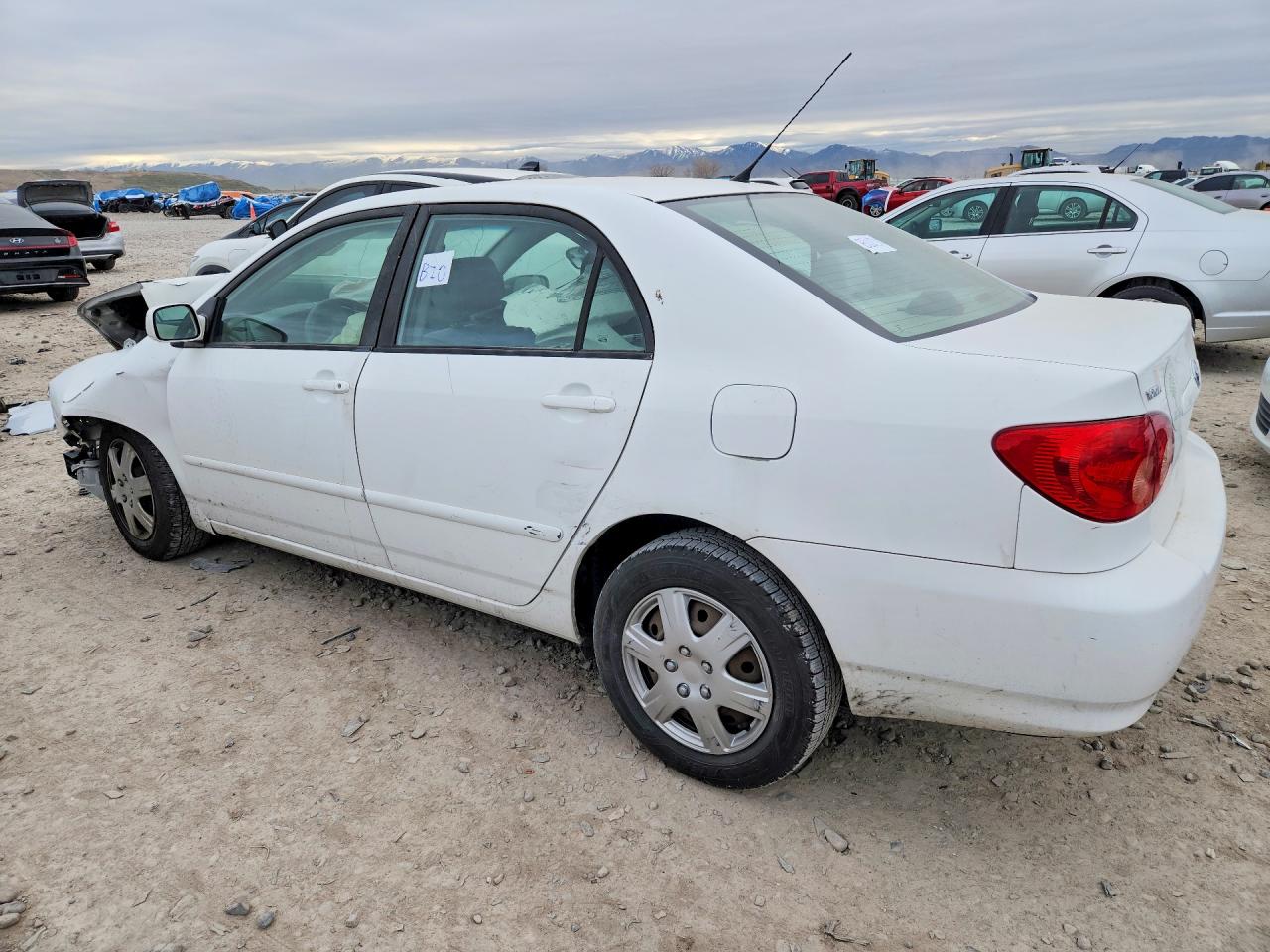 2006 TOYOTA COROLLA LE photo 2