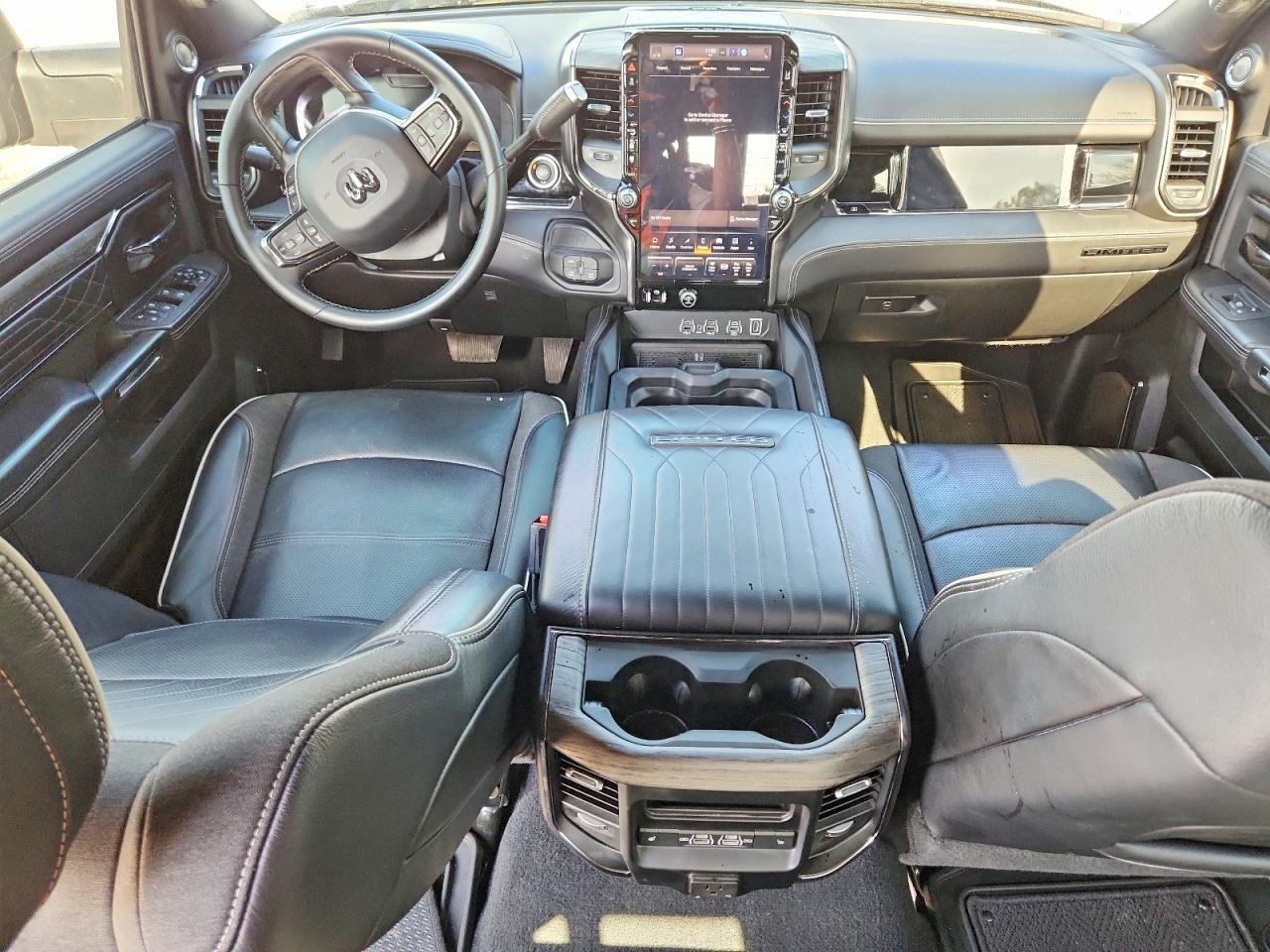 2025 RAM 2500 LIMITED photo 8