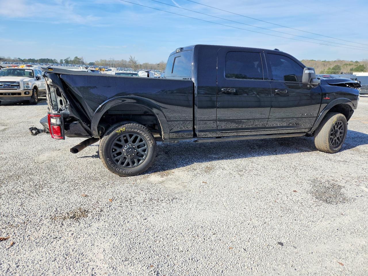 2025 RAM 2500 LIMITED photo 3
