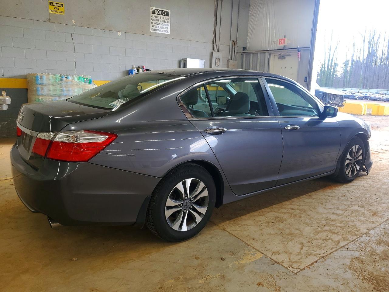 2013 HONDA ACCORD LX photo 3