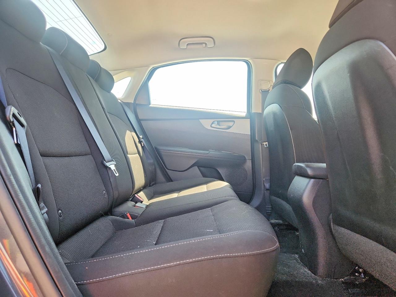 2021 KIA FORTE LXS photo 19