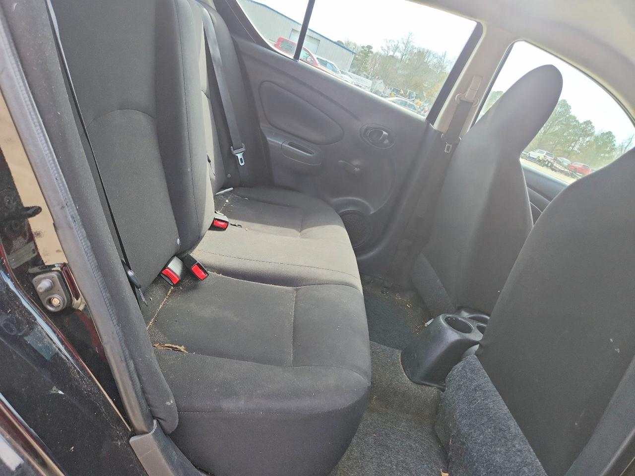 2014 NISSAN VERSA 1.6 S photo 19