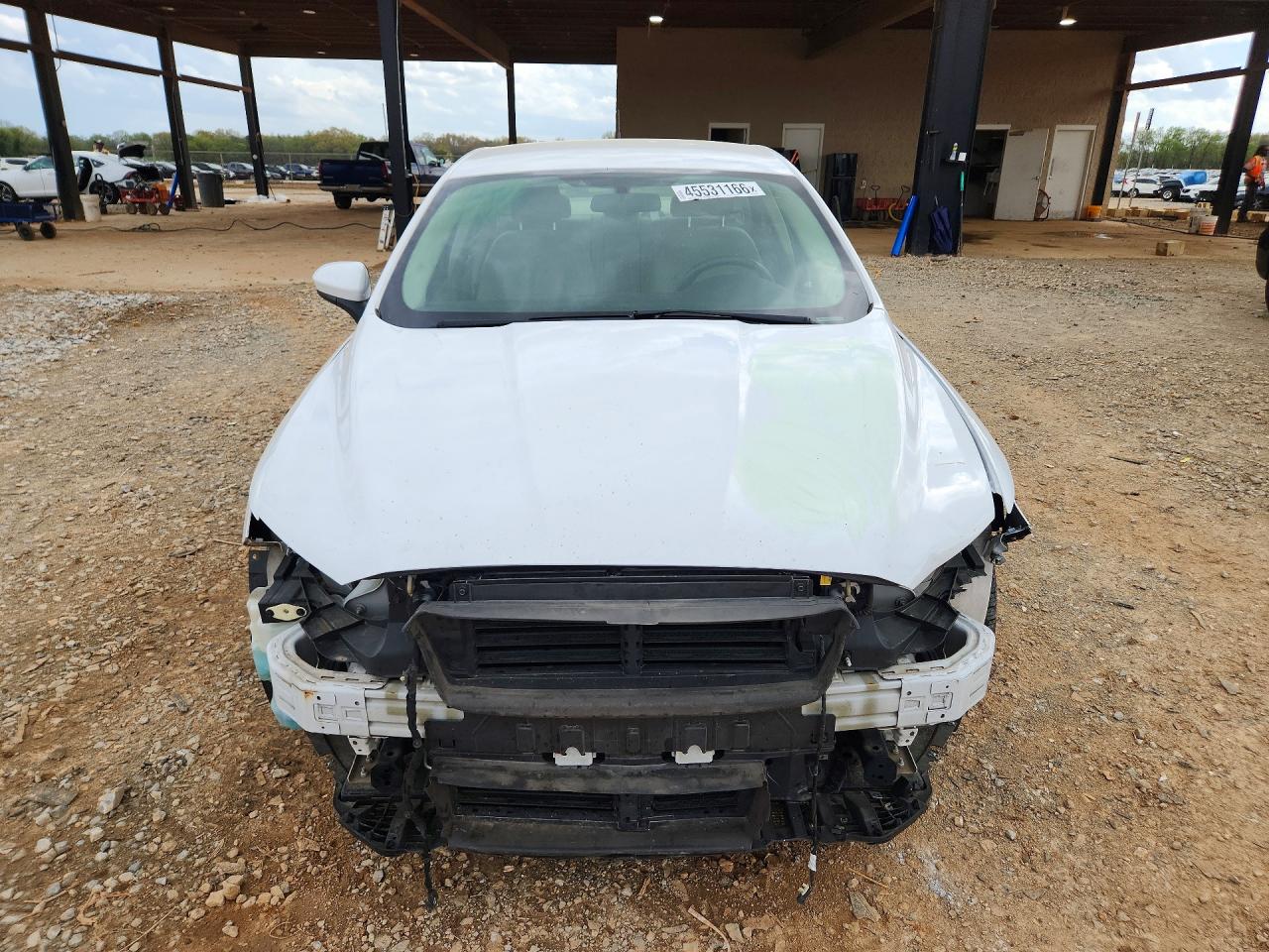 2017 FORD FUSION SE photo 9