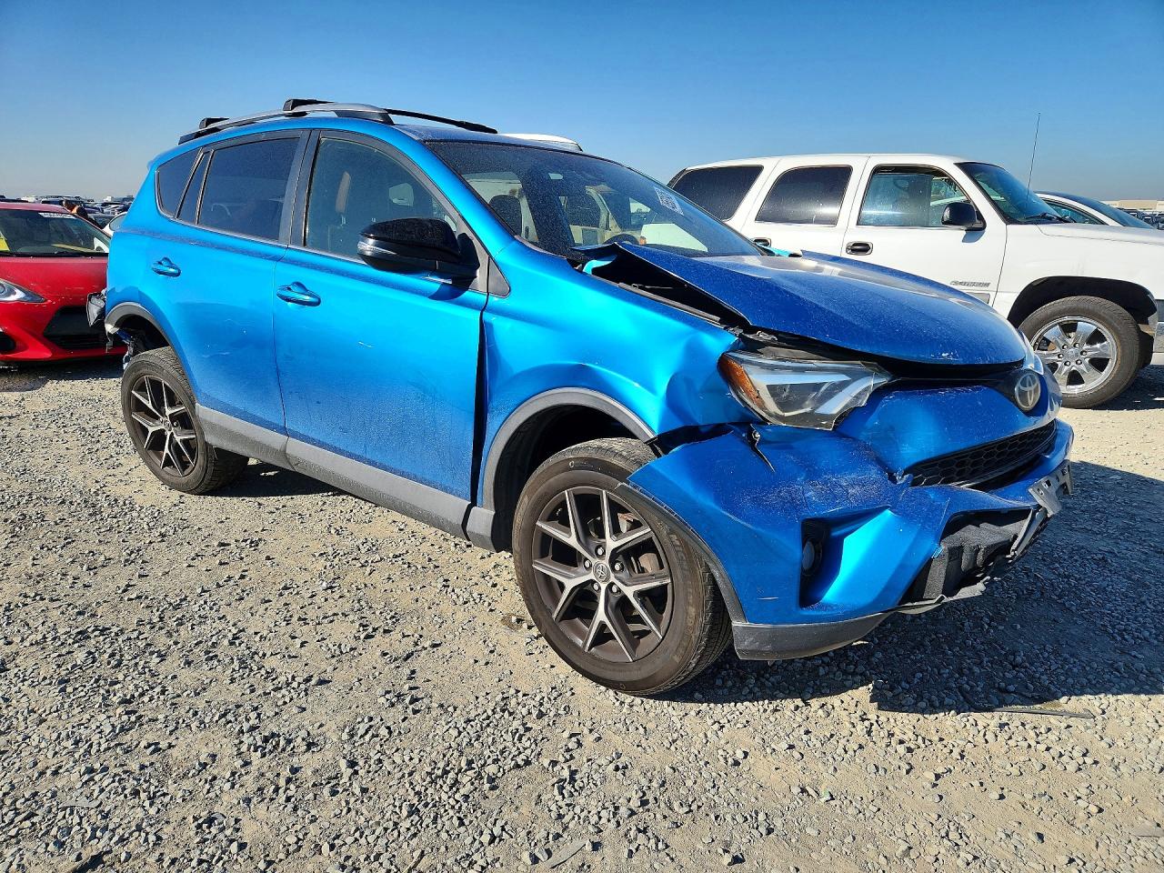 2017 TOYOTA RAV4 SE photo 4
