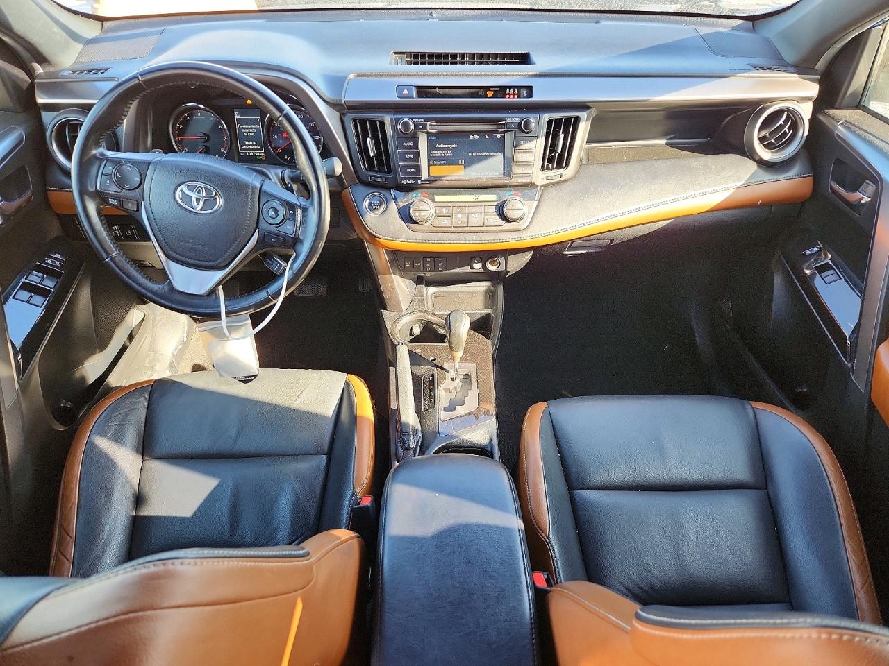 2017 TOYOTA RAV4 SE photo 8