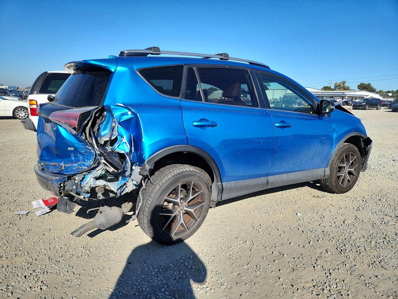 2017 TOYOTA RAV4 SE photo 3