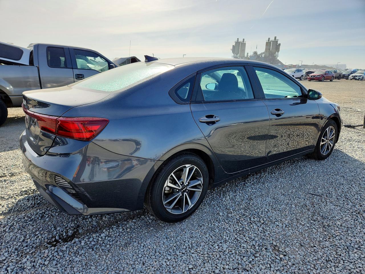 2023 KIA FORTE LXS photo 5