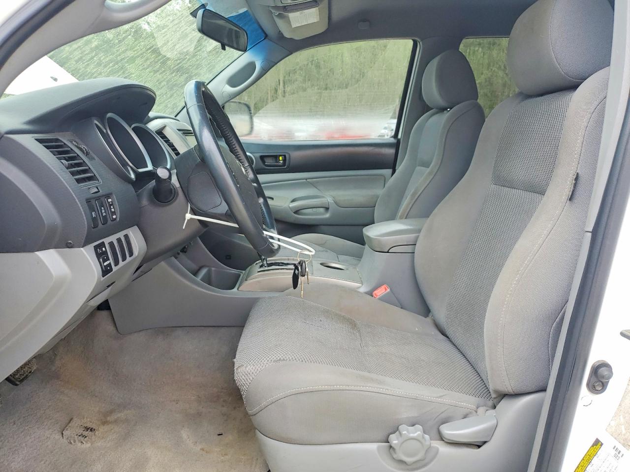 2006 TOYOTA TACOMA photo 13