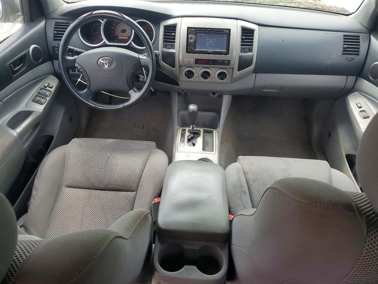 2006 TOYOTA TACOMA photo 15
